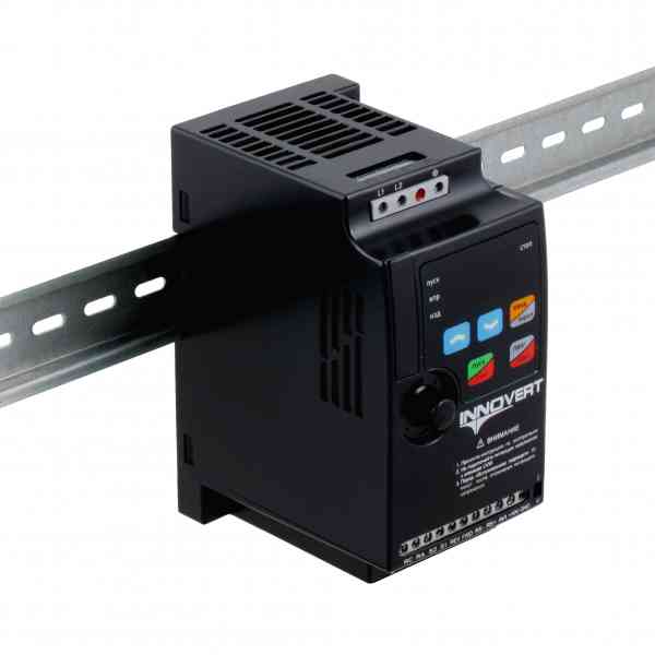 Преобразователь частоты INNOVERT ISD mini plus ISD551M21E, 0,55кВт, 220В, 3.5 А Преобразователь частоты INNOVERT ISD mini plus ISD551M21E, 0,55кВт, 220В, 3.5 А